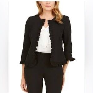 Elle Cropped Black blazer Jacket size xs